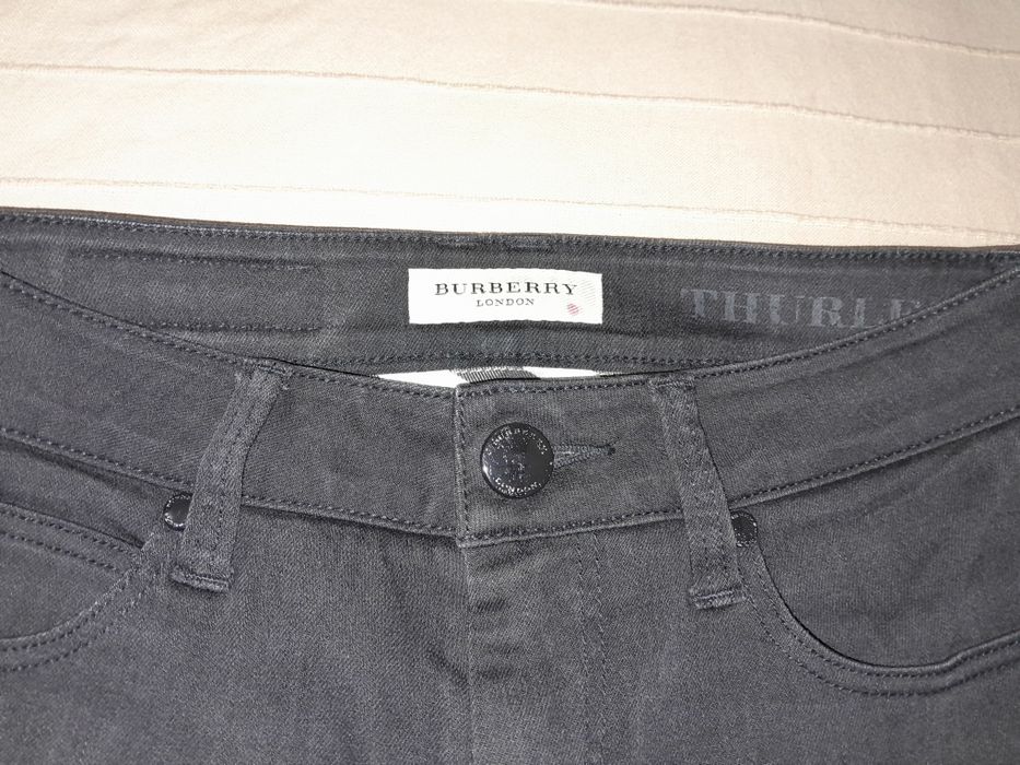 Дънки Burberry,  нови