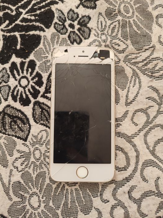 IPhone 5,s yahwi iwledi