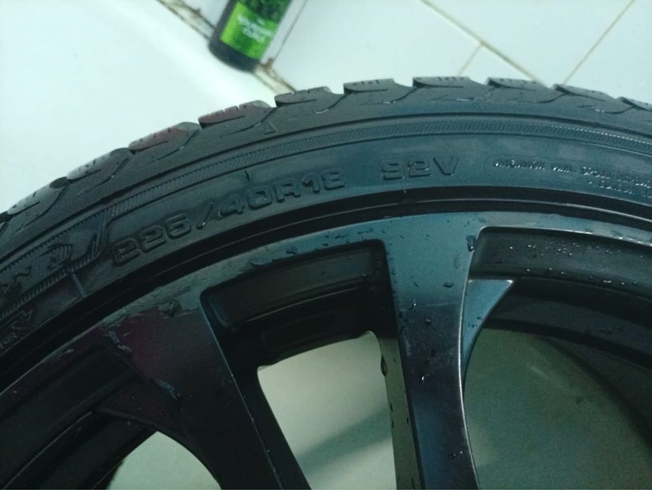 Vand jante wheels  225 40 r 18 cu cauciucuri noi debica 2025 de iarna