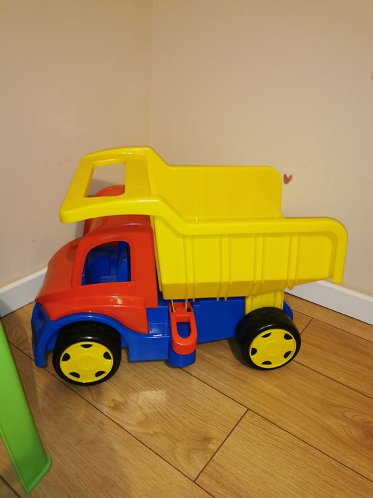 Camion dimensiune mare