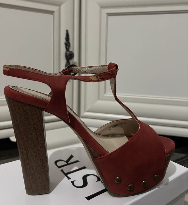 Женские туфли 39 размер