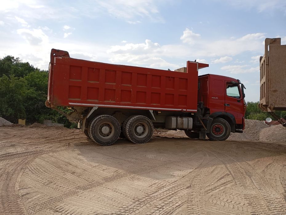 Продам грузовик HOWOA7