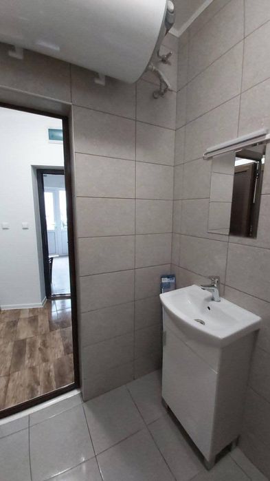 Дава се под наем Едностаен апартамент в Бургас, Меден рудник - зона В - 20 кв.м за 199.41 € - Снимка #2