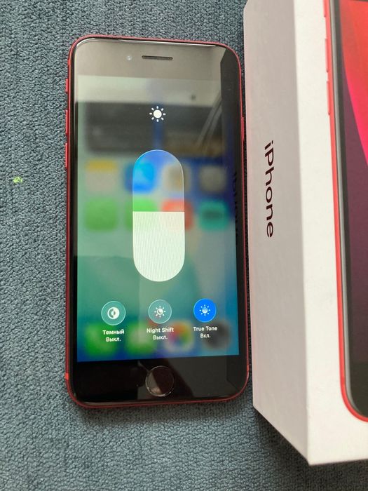 Продам iPhone CE 2020.