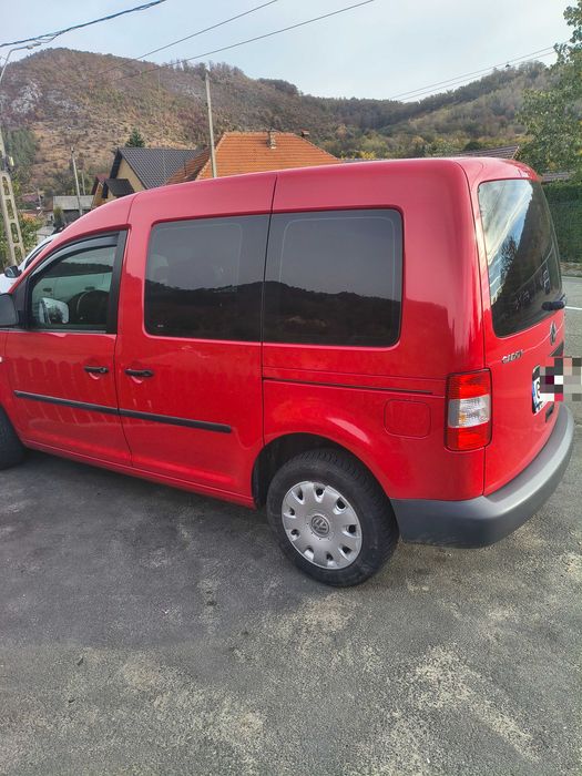 Vând vw Caddy 2009