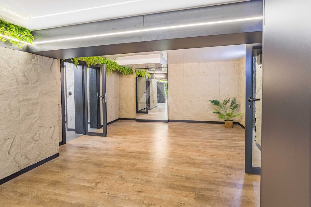 Продава се Заведение в София, Лозенец - 190 кв.м за 2530 €/кв.м - Снимка #3