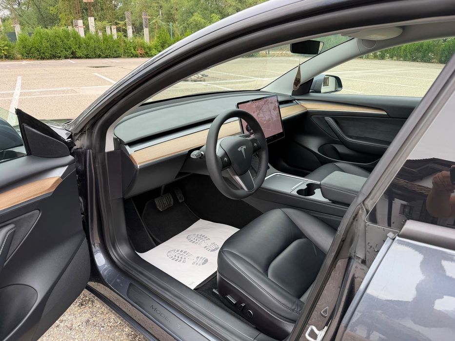 Tesla Model 3 Posibilitate leasing/creditare