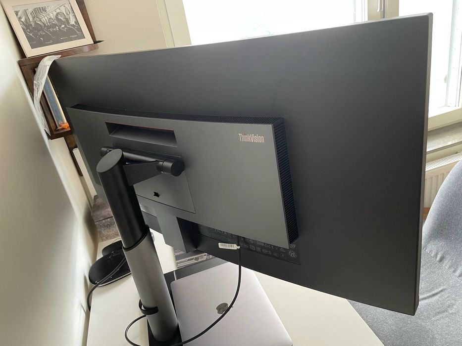 Monitor Curbat 39.7-inch 5K Lenovo ThinkVision P40W-20 NOU 3 ANI Gar