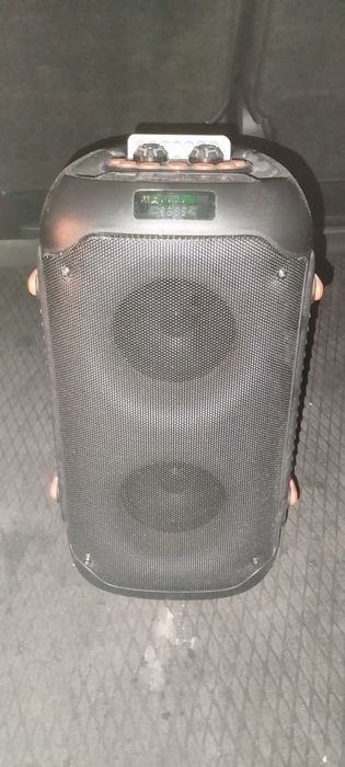 Продам колонку JBL XTRMM4
