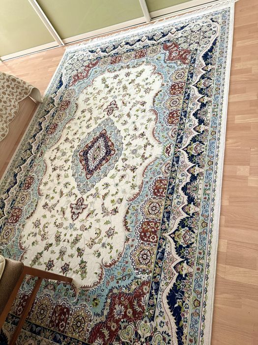 Ковры разные разного размера