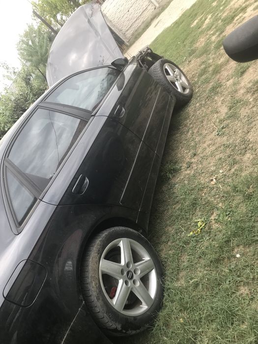 Audi A4 B7 diesel 177 CP PIESE!