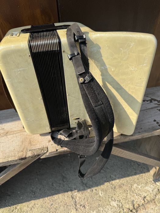 Acordeon  Weltmeister cu 40 basi