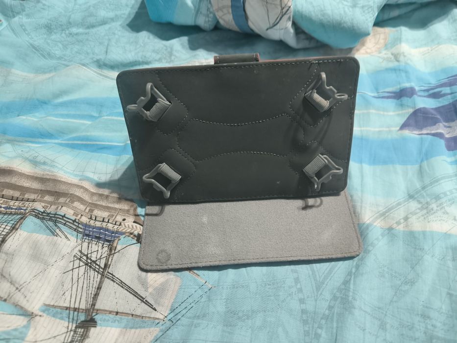 Чехол-подстпвкатдля мини планшета