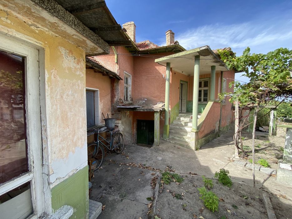 Къща в село Крета