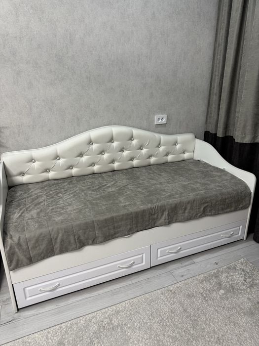 Односпальная кровать