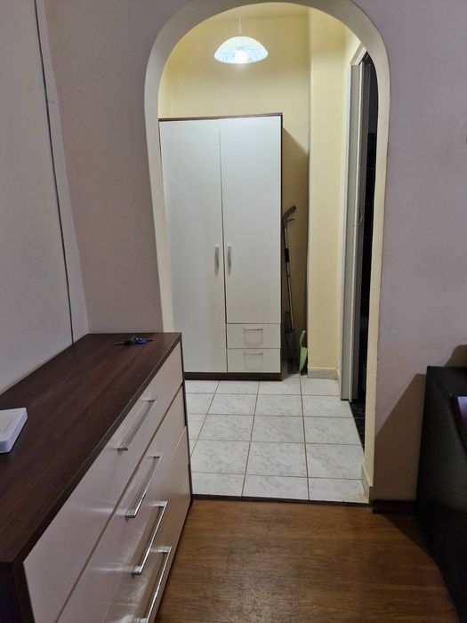 Garsoniera de închiriat