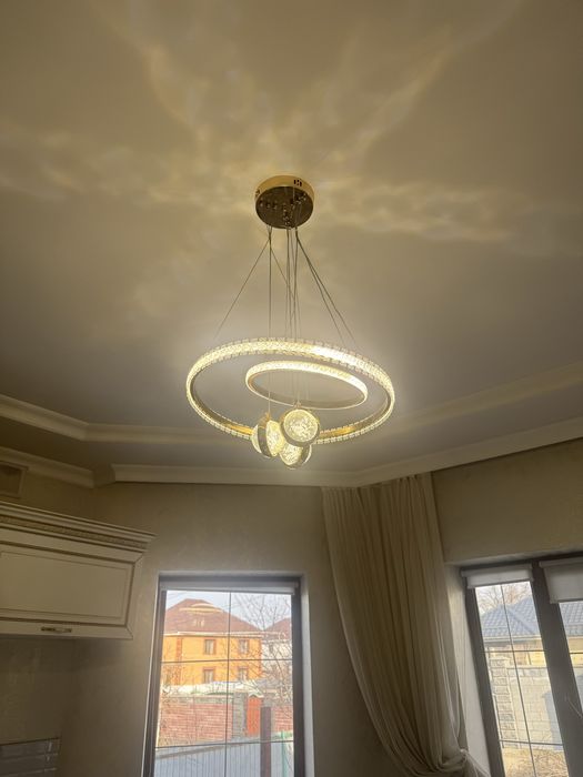 Люстра состояние идеальное