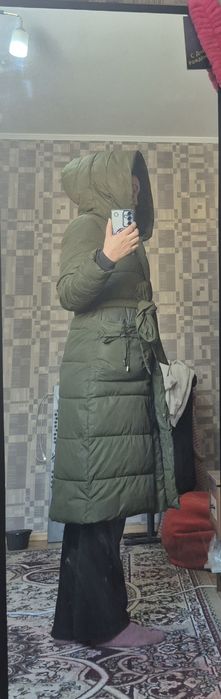 Продам пуховик женский