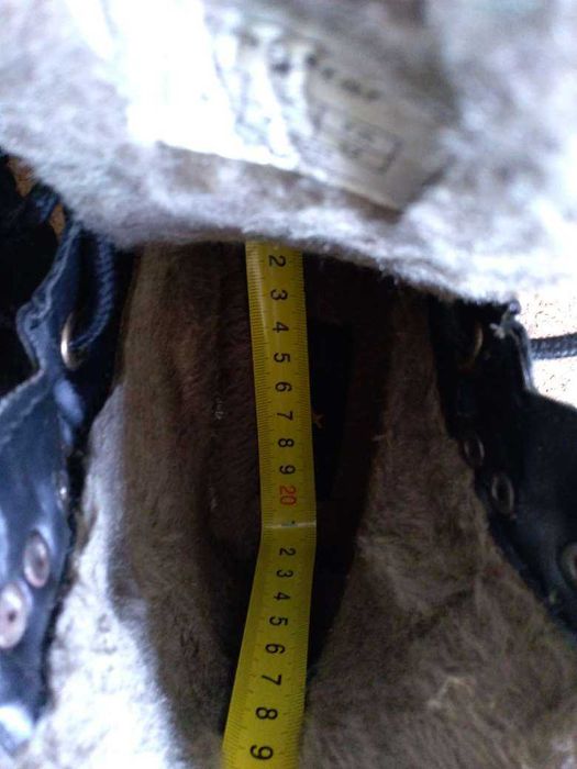 Ботуши -Ботуши -