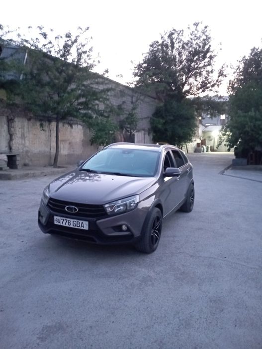 Лада Веста Кросс