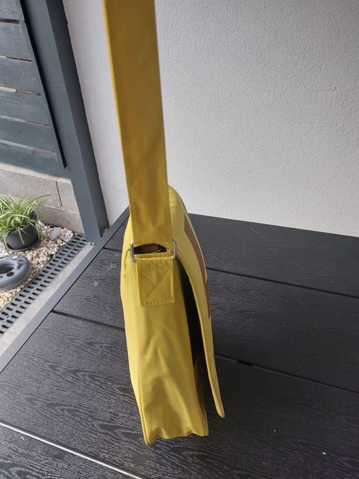 Geantă de umar galbena