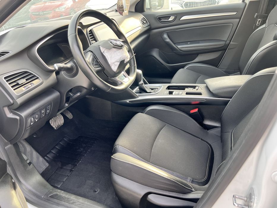 Renault Megane 1.5dci automat -42484km avariat