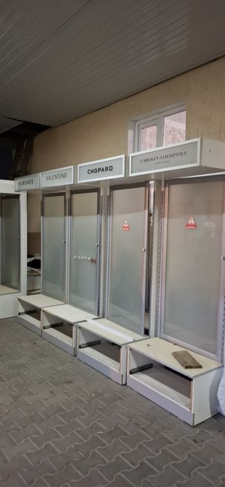 Мебель для парфюмерия.  Полка