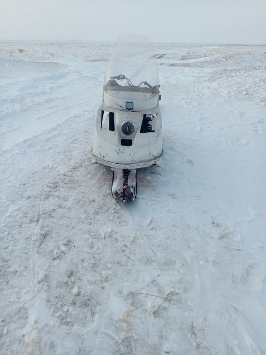 Продам снегоход буран