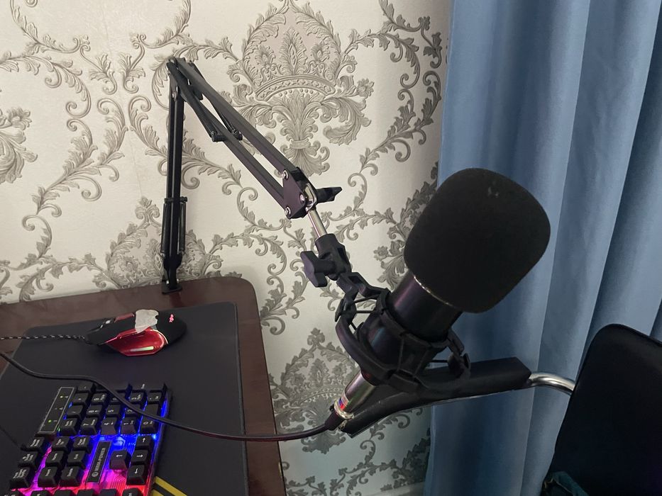 Стримға шығуға дайын комп обмен бар