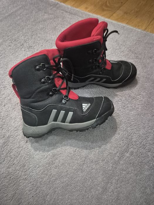 Боти Adidas унисекс .