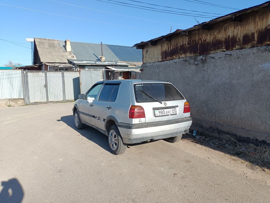 Продам Фольксваген гольф на ходу