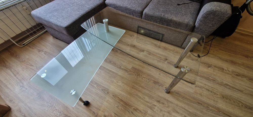 Маса холна запалено стъкло.