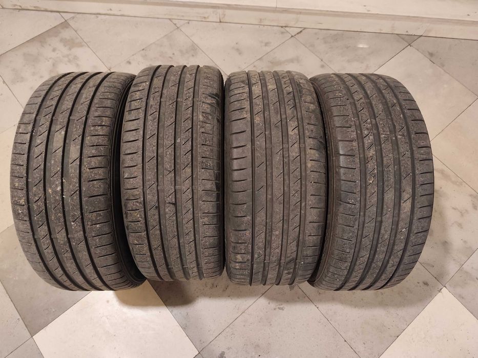 Летни гуми Kumho Ecsta 225 45 17