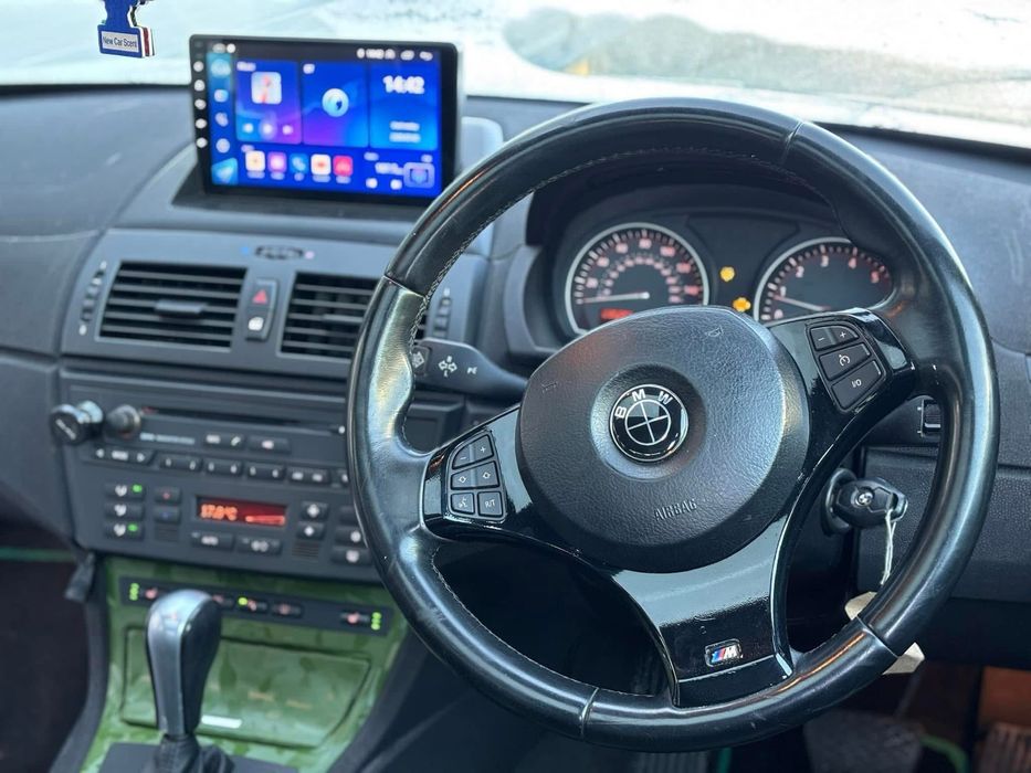 Dezmembrez BMW X3 E83 M-Pack an 2005 3.0i benzina navigatie