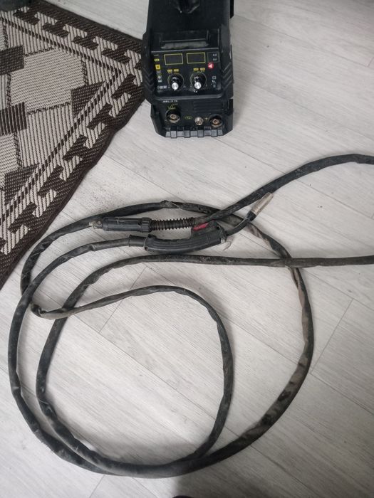 Сварочный аппарат