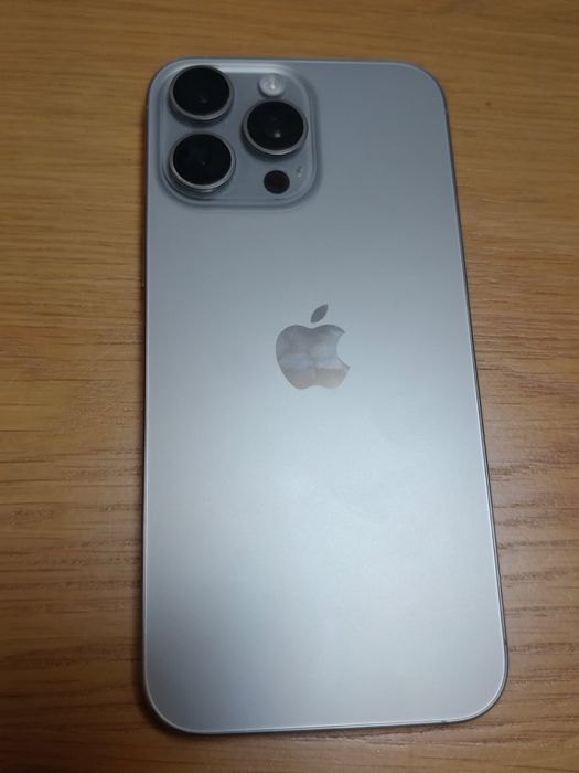 Iphone 16 Pro Max 256GB - Перфектен, 91% батерия, Гаранция