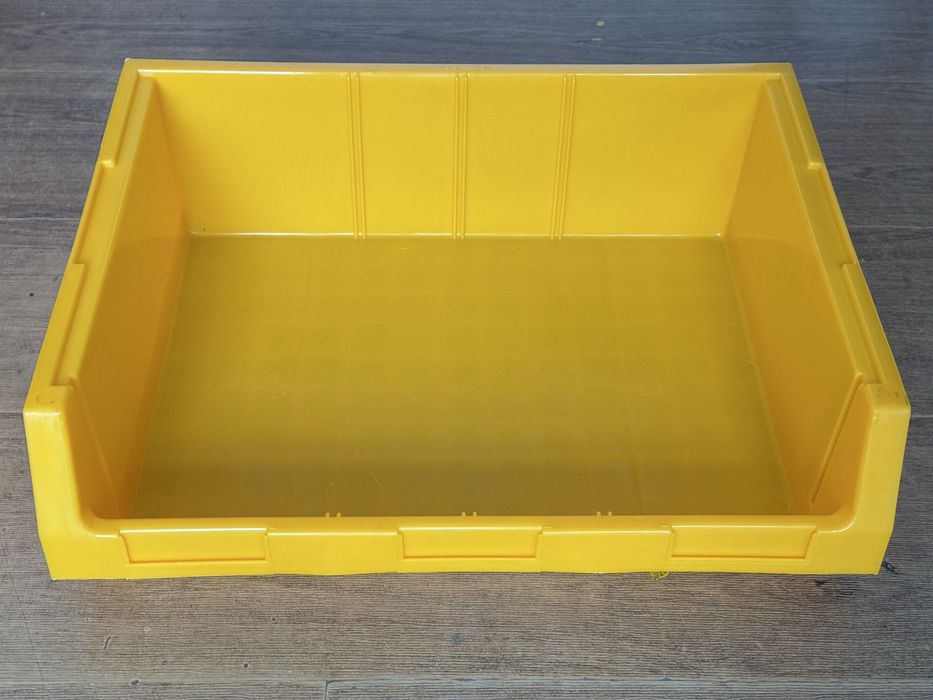 Пластиковые ящики для метизов,органайзери, корзина,движущаяся коробка