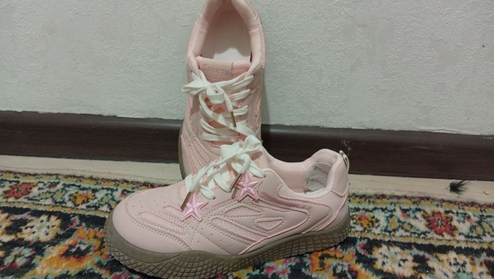 Женские кросовки