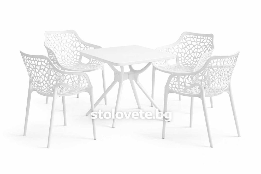 Комплект маса и столове