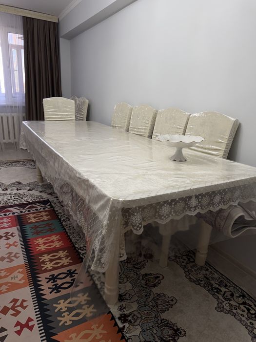 Стол 10штук стулья в хорошом состоянии.