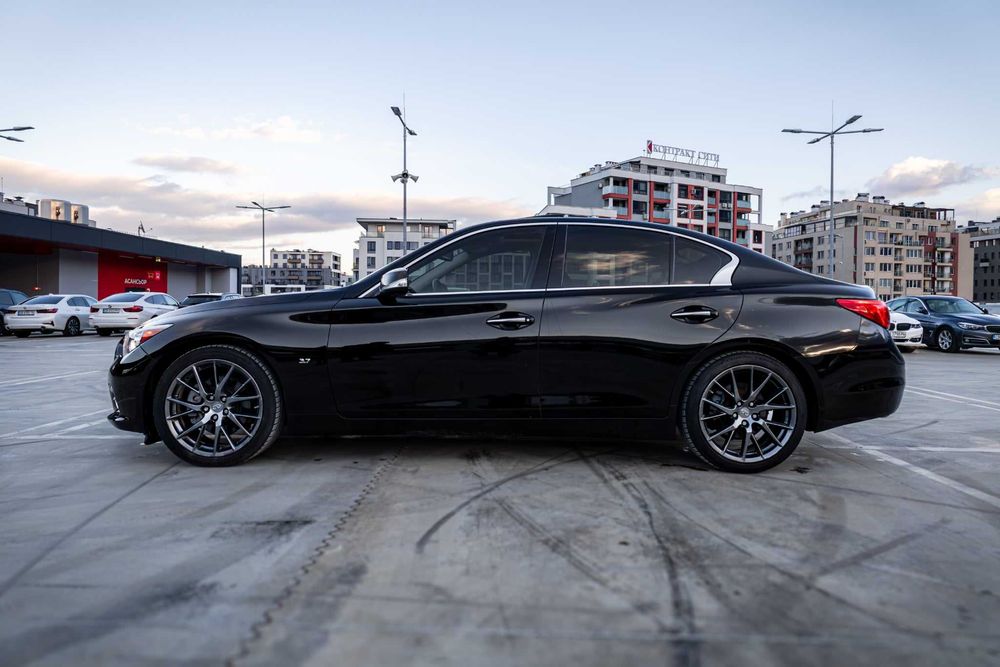2015 INFINITI Q50 3.7 RWD