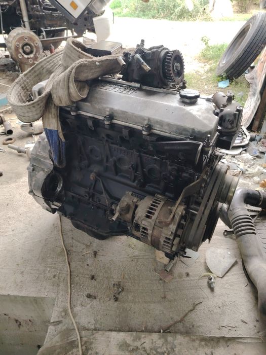 ISUZU 77 мотор 4hg1