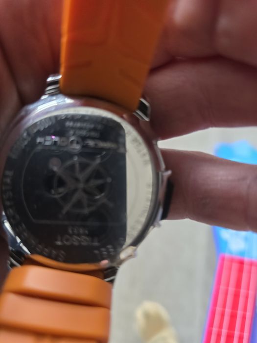 Продавам Tissot touch