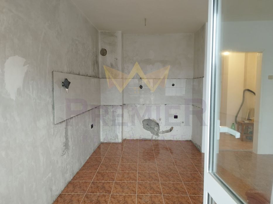 Продава се Многостаен апартамент в Варна, Аспарухово - 108 кв.м за 1574 €/кв.м - Снимка #9