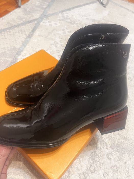 Женские осенние ботильены