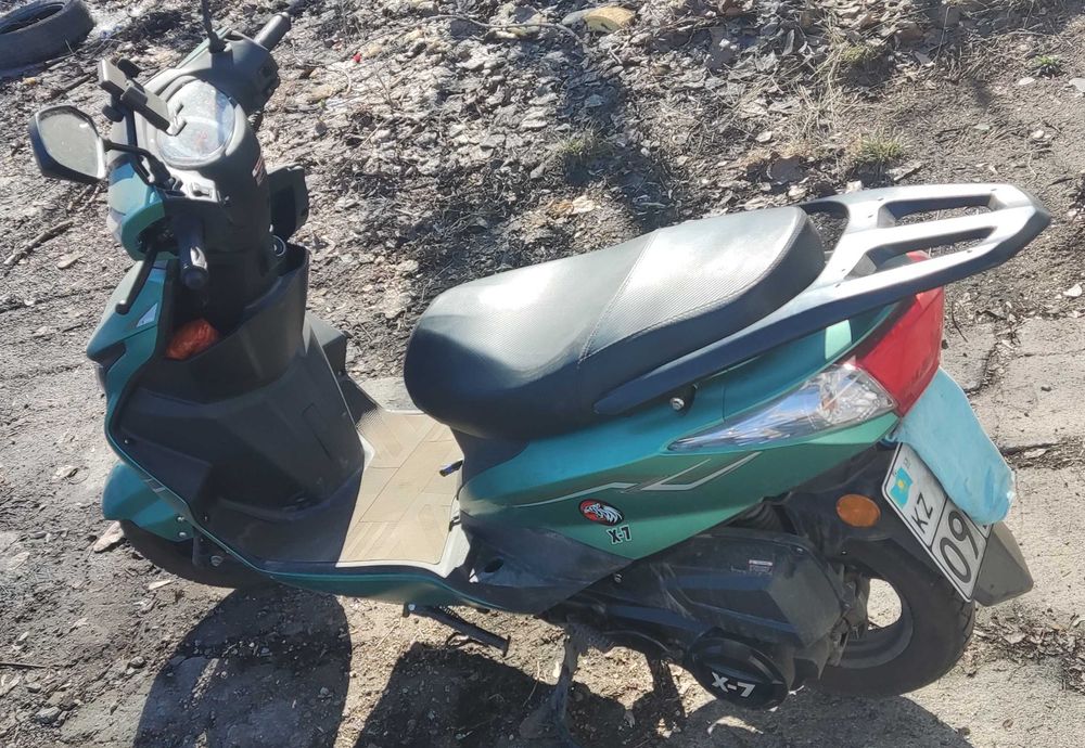 Скутер X-7, M-8 .