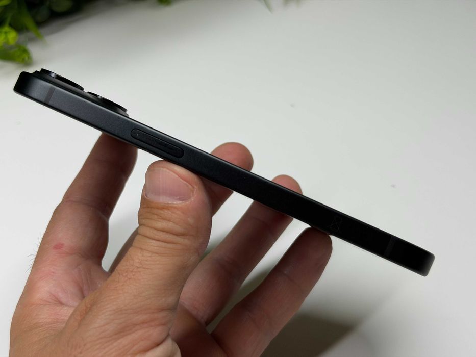 iPhone 15 128GB Black Гаранция