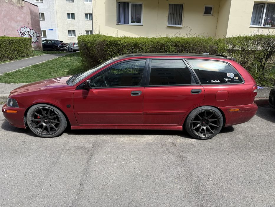 Se vinde volvo v40