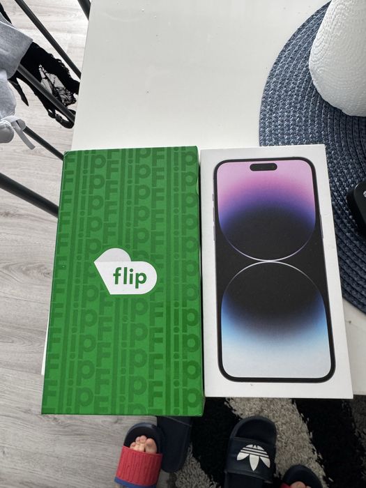 Iphone 15 pro max natural titan/14 pro max purple