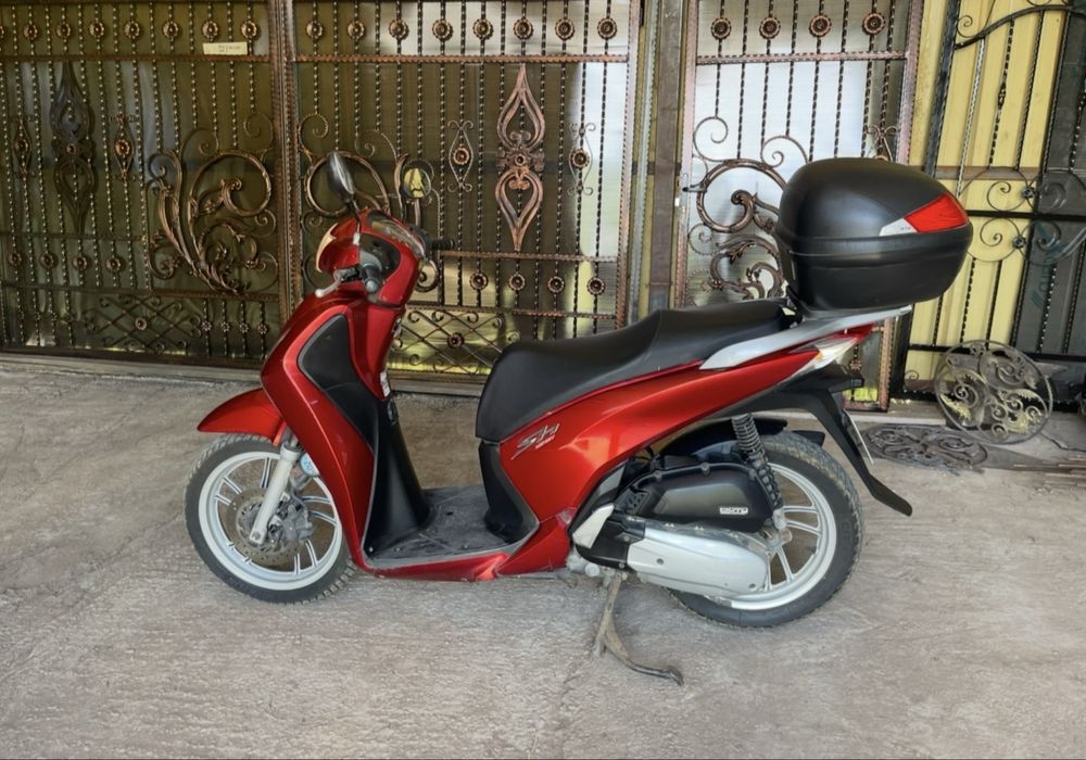 Scuter Honda Sh 125i înmatriculat